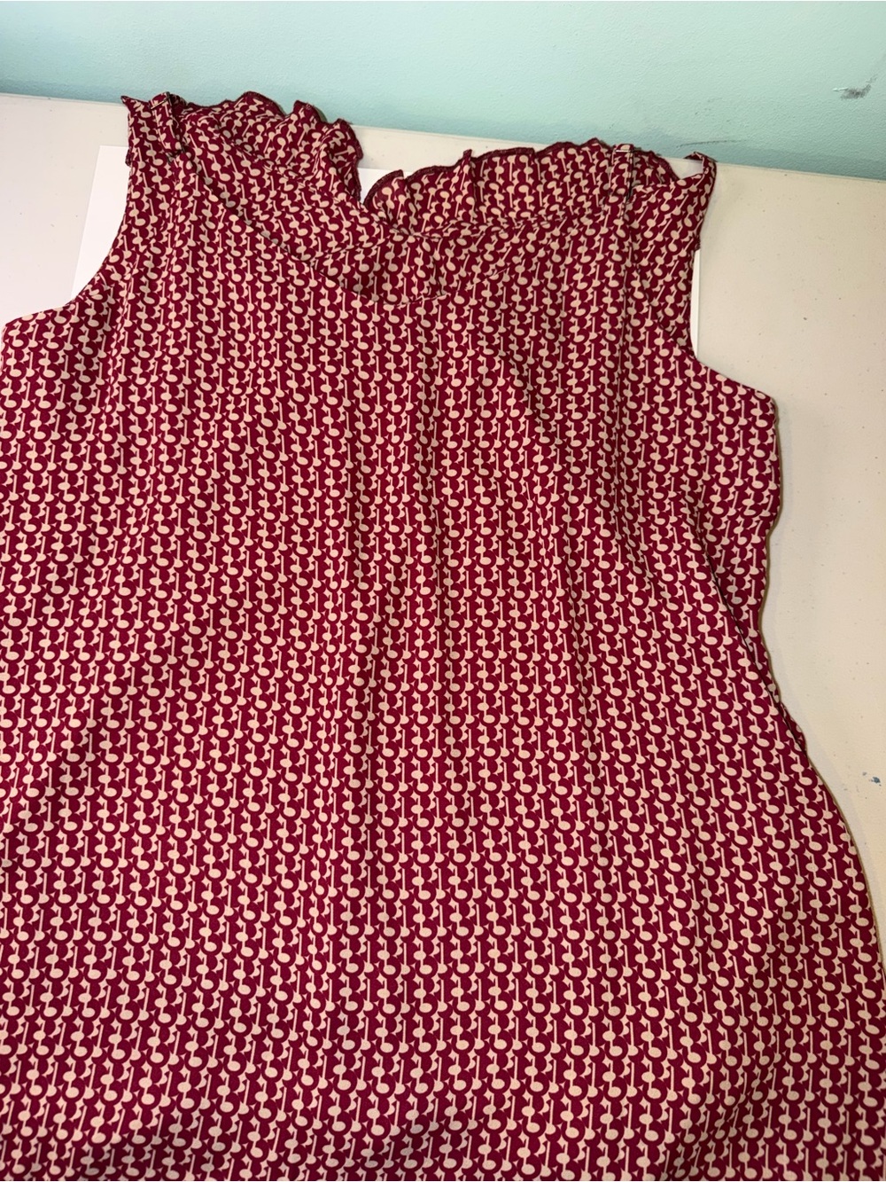 Cabi Sleeveless Red Patterned Ruffle Neck Women's Top